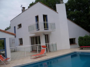Maison de campagne avec lac privé